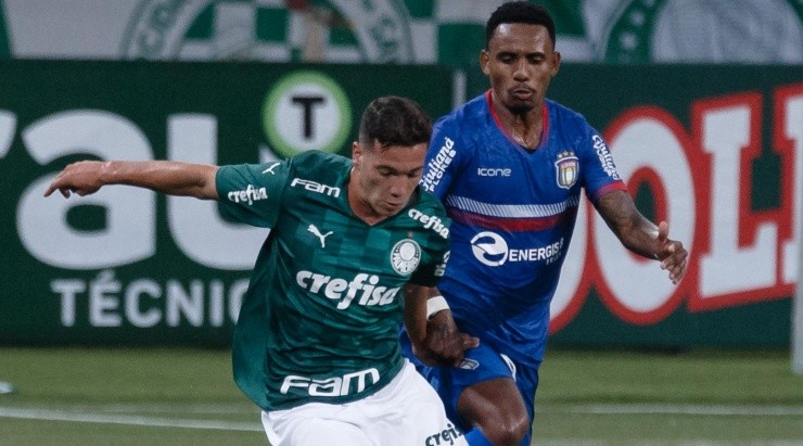 Fabinho está com moral e deve renovar com o Verdão - Foto: Ettore Chiereguini/AGIF.