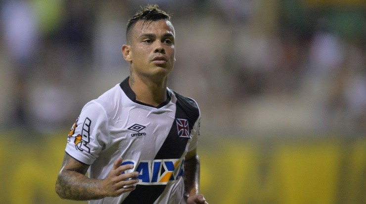 Bernardo: sonha com volta ao Gigante da Colina (Foto: Pedro Martins/AGIF)