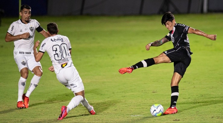 Atacante tem 24 gols em 54 jogos pelo Vasco - Foto: Jorge Rodrigues/AGIF.
