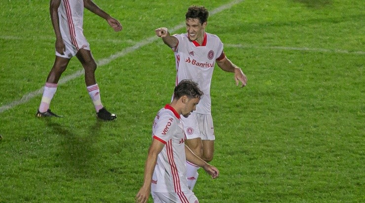 Rodrigo Dourado: marcou o gol da vitória em Pelotas (Foto: Volmer Perez/AGIF)