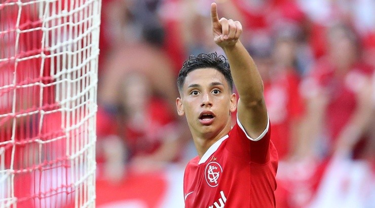 Jovem ainda não conseguiu se firmar no Inter - Foto: Pedro H. Tesch/AGIF.