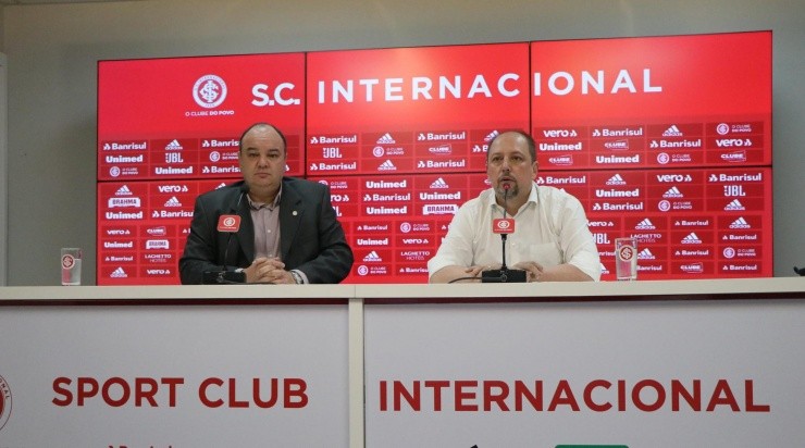 Vice-presidente de futebol João Patrício Hermann e presidente Alessandro Barcellos: Colorado encara déficit milionário Vice-presidente de futebol João Patrício Hermann e presidente Alessandro Barcellos: Colorado encara déficit milionário