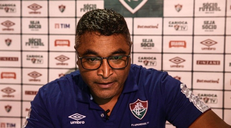 Roger Machado: deu explicações em coletiva (FOTO: LUCAS MERÇON / FLICKR DO FLUMINENSE F.C. / DIVULGAÇÃO)