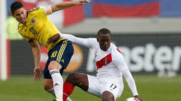 Advíncula: oferecido ao Colorado (Foto: Juan Gonzalez/Agenciauno/AGIF) Advíncula: oferecido ao Colorado (Foto: Juan Gonzalez/Agenciauno/AGIF)