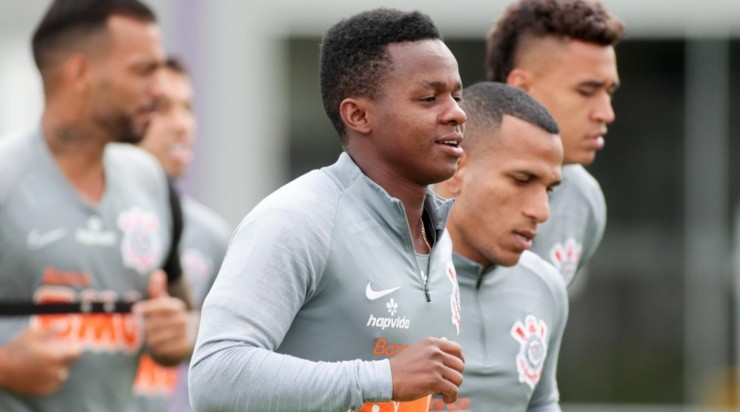 Cazares: oferecido ao Tricolor (Foto: Rodrigo Coca / Agência Corinthians / Divulgação)