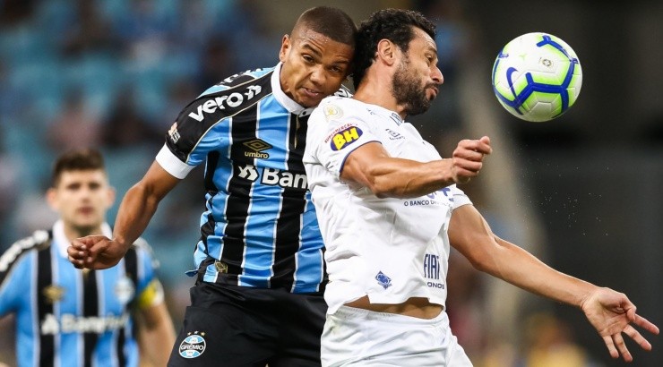 Zagueiro jogará a Libertadores pelo Flu - Foto: Pedro H. Tesch/AGIF.