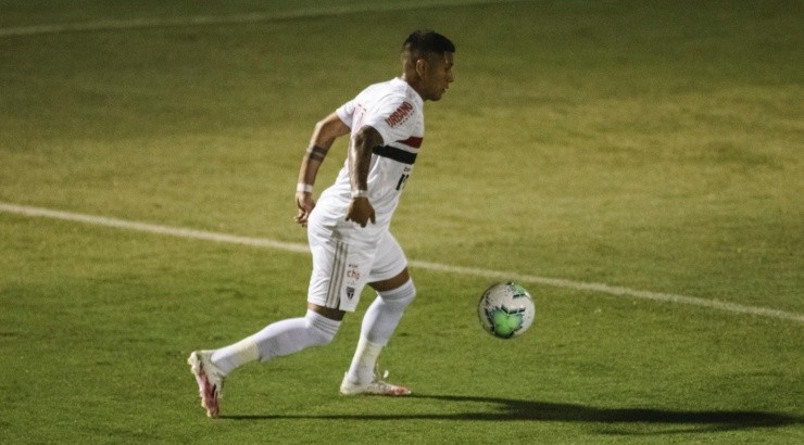 Galeano vem surpreendendo positivamente - Foto: Diogo Reis/AGIF.