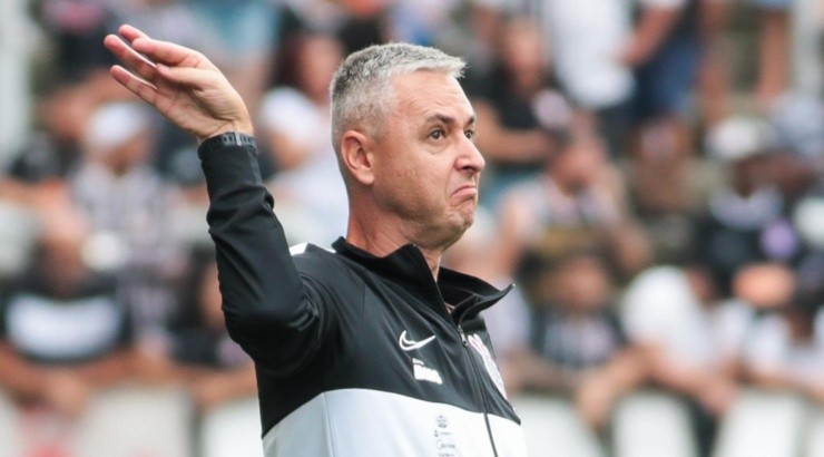 Tiago Nunes não viveu bons momentos no Corinthians - Foto: Marcello Zambrana/AGIF.
