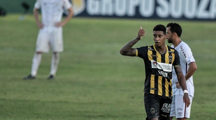 Alef Manga: destaque no Carioca (Foto: Thiago Ribeiro/AGIF)