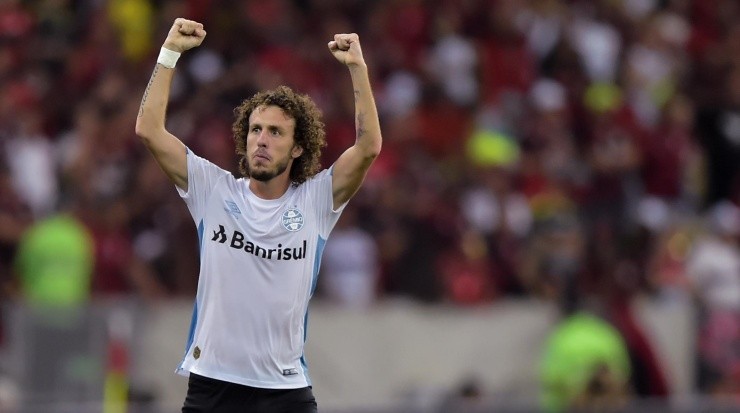 Galhardo: passou por grandes clubes do país (Foto: Thiago Ribeiro/AGIF)