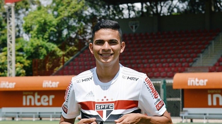 Não será dessa vez que Burno Rodrigues terá mais tempo em campo com Crespo. Foto: Rubens Chiri/São Paulo