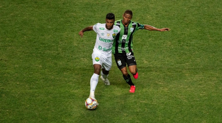 Auremir ajudou o Cuiabá no acesso em 2020 - Foto: Alessandra Torres/AGIF.