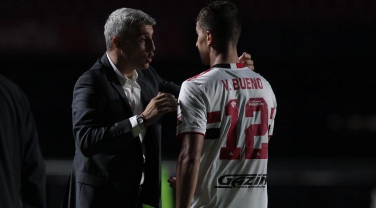 Vitor Bueno cresceu muito com a chegada de Crespo - Foto: Rubens Chiri/Flickr Oficial do São Paulo/Divulgação.