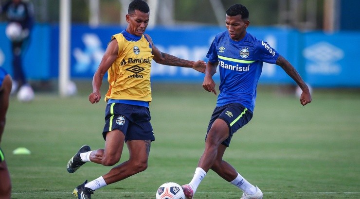 Léo Chú foi cortado da viagem para a Argentina - Foto: Lucas Uebel/Flickr Oficial do Grêmio/Divulgação.