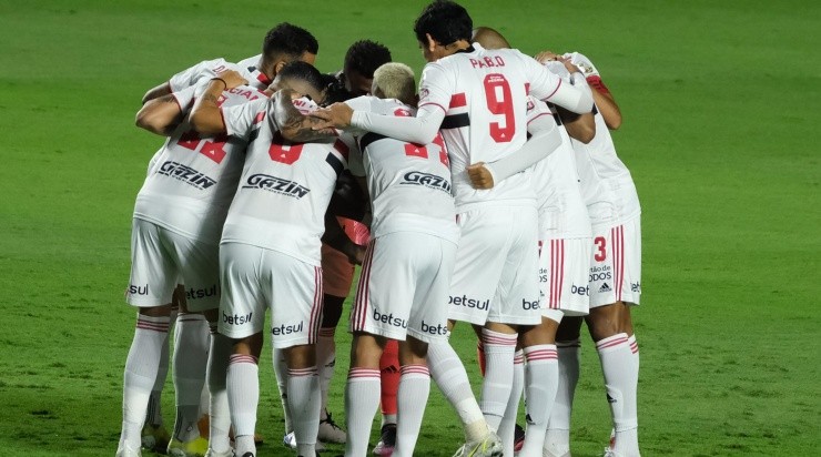 No Morumbi: Tricolor bateu o Rentistas e somou a oitava vitória seguida (Foto: Marcello Zambrana/AGIF)
