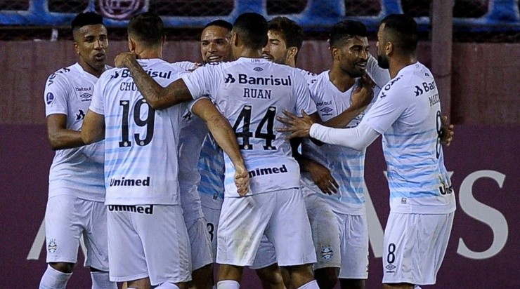 Com Maicon em campo, Tricolor chegou à vitória no final do duelo (Foto: FotoBaires/AGIF) Com Maicon em campo, Tricolor chegou à vitória no final do duelo (Foto: FotoBaires/AGIF)