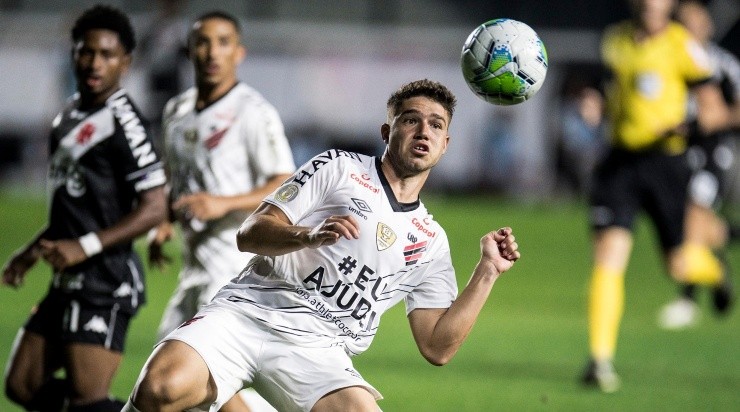 Bissoli tem contrato com o Furacão até 2023 – Foto:Jorge Rodrigues/AGIF