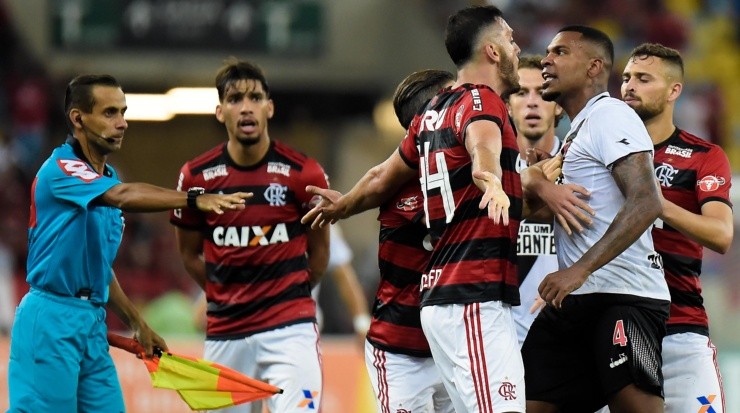 Breno atuou em apenas 33 partidas em todos os anos pelo clube - Foto: Thiago Ribeiro/AGIF.