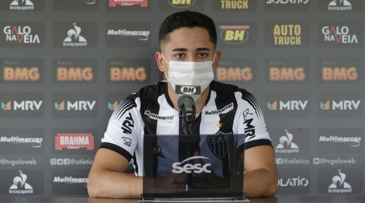 Léo Sena: pedido e arquivado por Sampaoli no Galo (Foto: Bruno Cantini / Agência Galo / Flickr do Atlético / Divulgação)