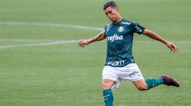 Renan: disputa vaga na equipe (Foto: Marcello Zambrana/AGIF) Renan: disputa vaga na equipe (Foto: Marcello Zambrana/AGIF)