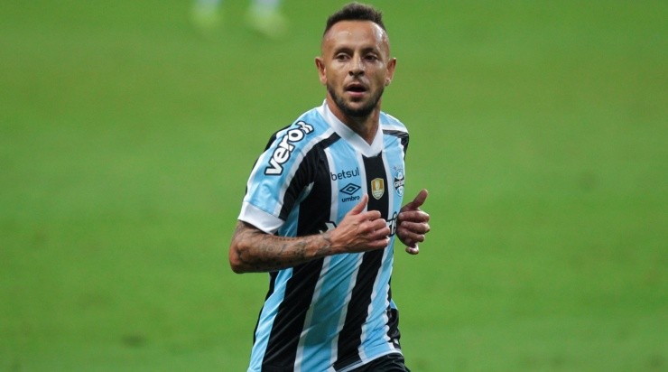 Rafinha: deixou Rodinei no banco enquanto ambos estiveram no Flamengo (Foto: Fernando Alves/AGIF)