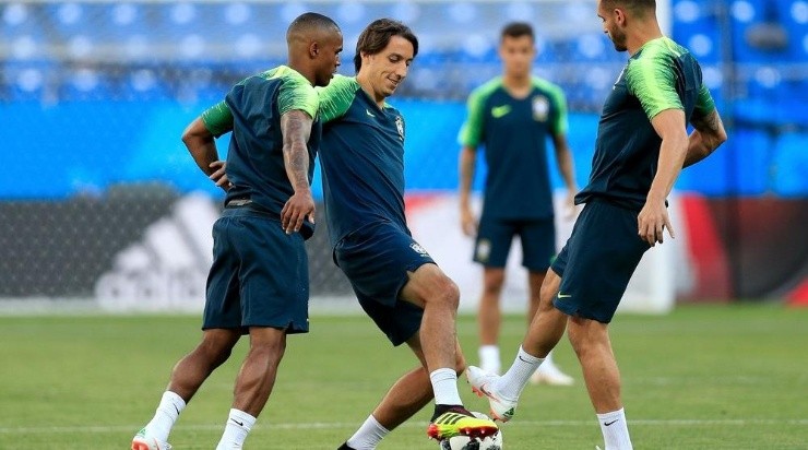 Geromel e Douglas Costa: estiveram juntos na Copa de 2018 (Foto: Getty Images/Russia/Buda Mendes)