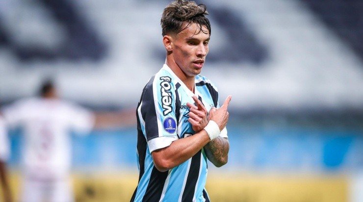 Ferreira: novamente decisivo (Foto: Lucas Uebel/Grêmio/Divulgação) Ferreira: novamente decisivo (Foto: Lucas Uebel/Grêmio/Divulgação)