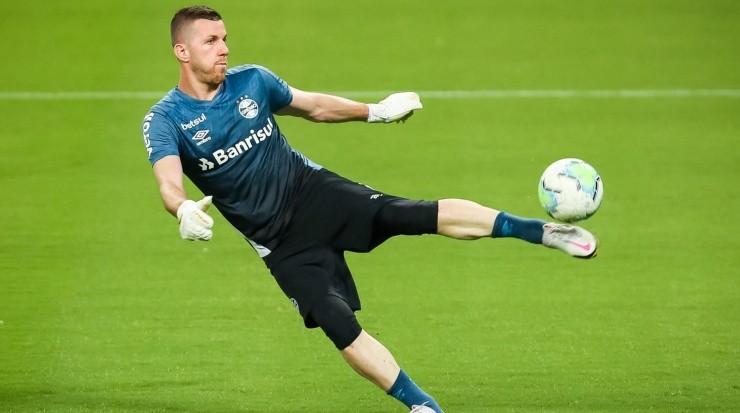 Paulo Victor: pode voltar à meta tricolor ( Foto: Pedro H. Tesch/AGIF)