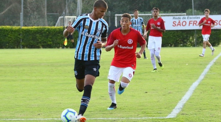 Sarará: joia da base (Foto: Rodrigo Fatturi / Grêmio / Divulgação)