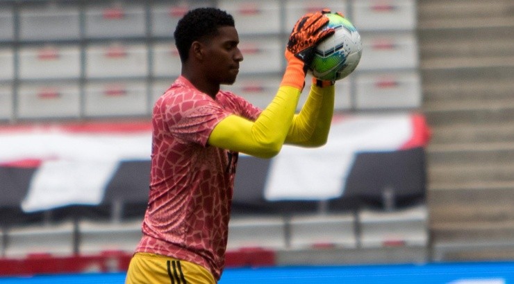 Goleiro tinha saída dada como certa no Ajax - Foto: Robson Mafra/AGIF.