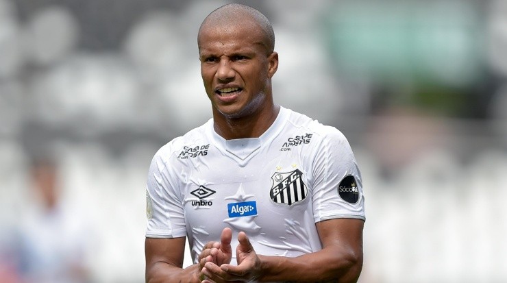 Sánchez: futuro indefinido (Foto: Thiago Ribeiro/AGIF)