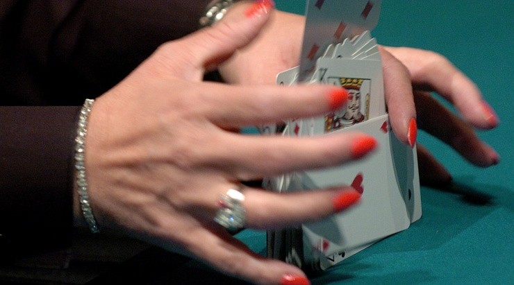 Duas cartas de poker podem ser combinadas de 1326 formas