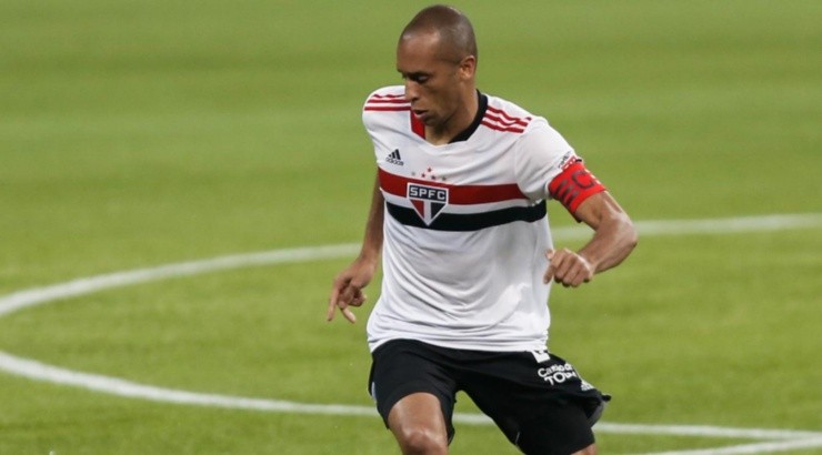 Primeira partida da final ficou em 0 a 0 - Foto: Marcello Zambrana/AGIF.