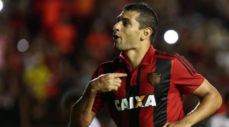 Atacante é ídolo no clube pernambucano -  Foto: Andre Nery /JC Imagem/ AGIF.