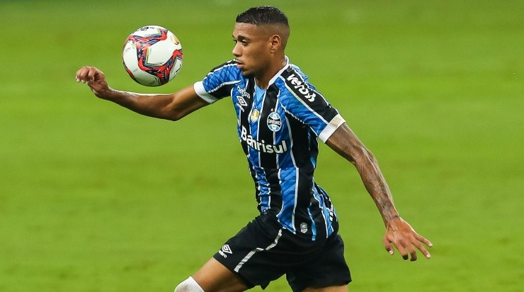 Ruan: em alta na temporada (Foto: Pedro H. Tesch/AGIF)