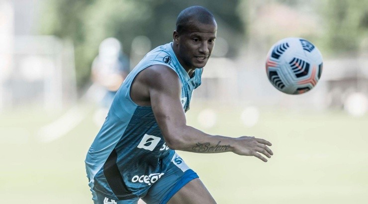 Uruguaio convive com lesões recentes - Foto: Ivan Storti/Flickr Oficial do Santos/Divulgação.