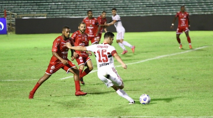 Derrota em Teresina (PI) obriga Tricolor a vencer por 2 gols em casa para avançar nos 90 minutos (Foto: Marcelo Cardoso/AGIF)