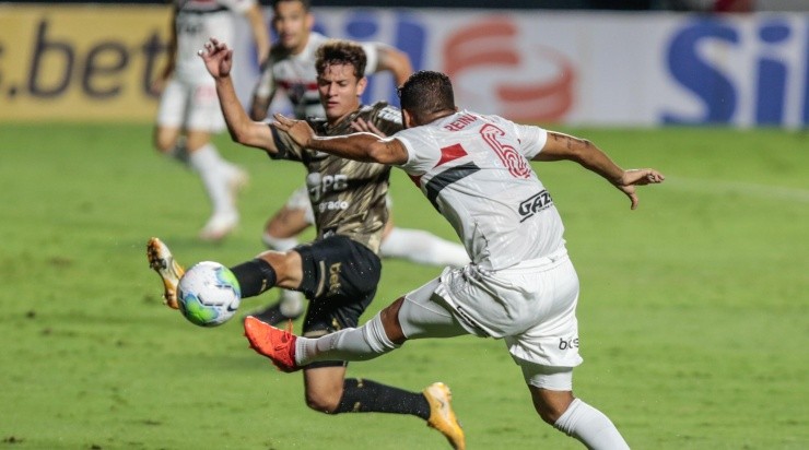 Natanael: ganhou primeiras chances na temporada 2020 (Foto: Marcello Zambrana/AGIF)