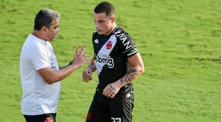 Bruno Gomes acabou perdendo espaço com Cabo - Foto: Thiago Ribeiro/AGIF.