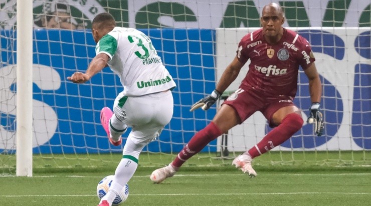 Contra a Chape, Jailson salvou o Verdão logo nos minutos iniciais (Foto: Marcello Zambrana/AGIF)