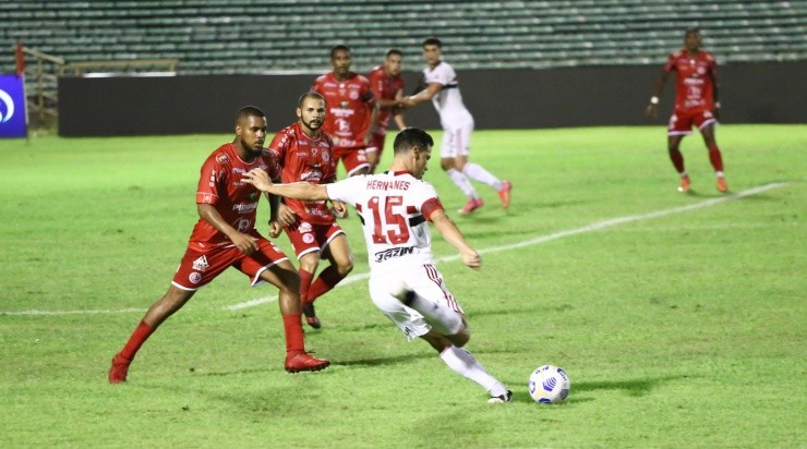São Paulo precisa vencer por 2 gols de diferença - Foto: Marcelo Cardoso/AGIF.
