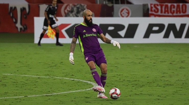 Danilo Fernandes: futuro indefinido (Foto: Maxi Franzoi/AGIF)