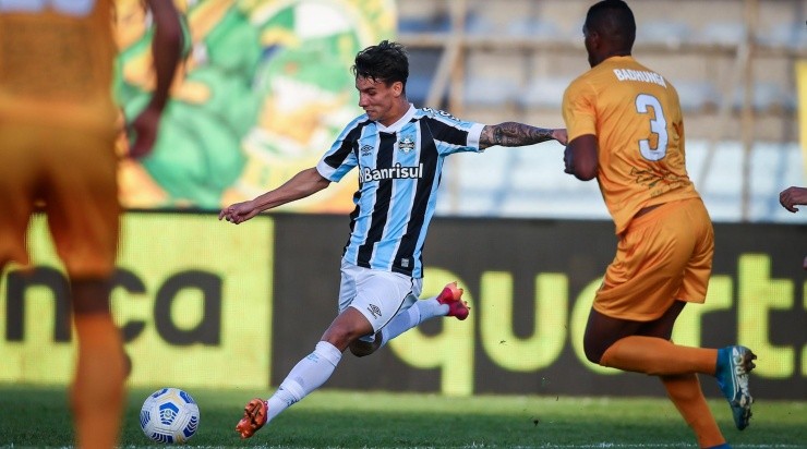 Ferreira: voltou a atuar no DF (Foto: Lucas Uebel/Grêmio/Divulgação) Ferreira: voltou a atuar no DF (Foto: Lucas Uebel/Grêmio/Divulgação)