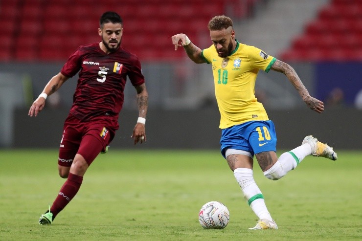 Neymar em campo contra a Venezuela. (Foto: Getty Images)