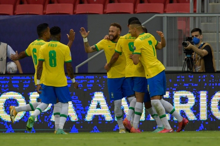 Seleção festeja gol na Copa América. (Foto: Getty Images)