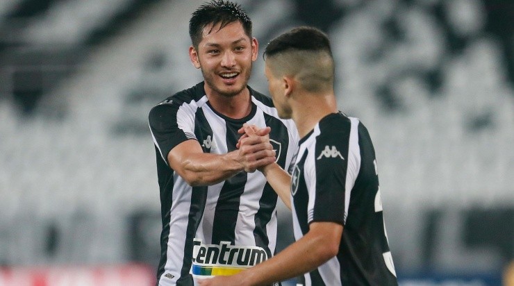 Oyama: em alta no Glorioso (Foto: Vitor Silva/Botafogo/Divulgação)