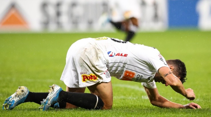 Jogador não vem atuando em decorrência de lesão - Pedro H. Tesch/AGIF.