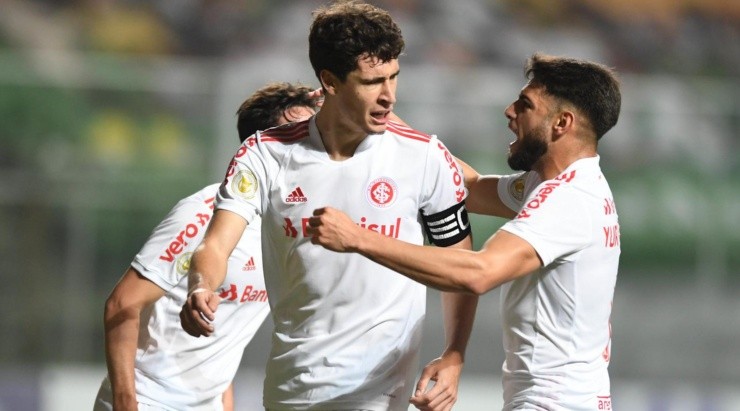 Rodrigo Dourado: capitão marcou o gol de empate (Foto: Ricardo Duarte/Inter/Divulgação)