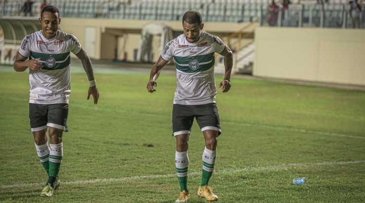 Waguininho: marcou o gol da vitória (Foto: Divulgação/Coritiba)