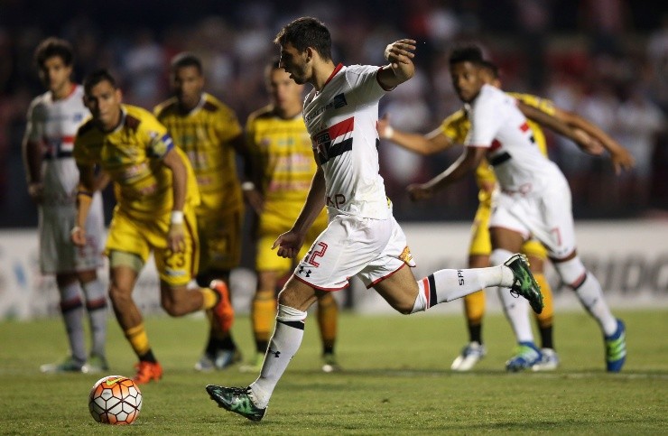 Calleri contra o Trujillanos. (Foto: Getty Images)